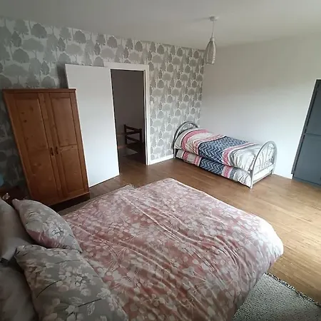 Family-friendly 3 Bedroom In The Countryside!