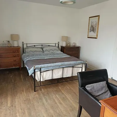 Holiday home Family-friendly 3 Bedroom In The Countryside!